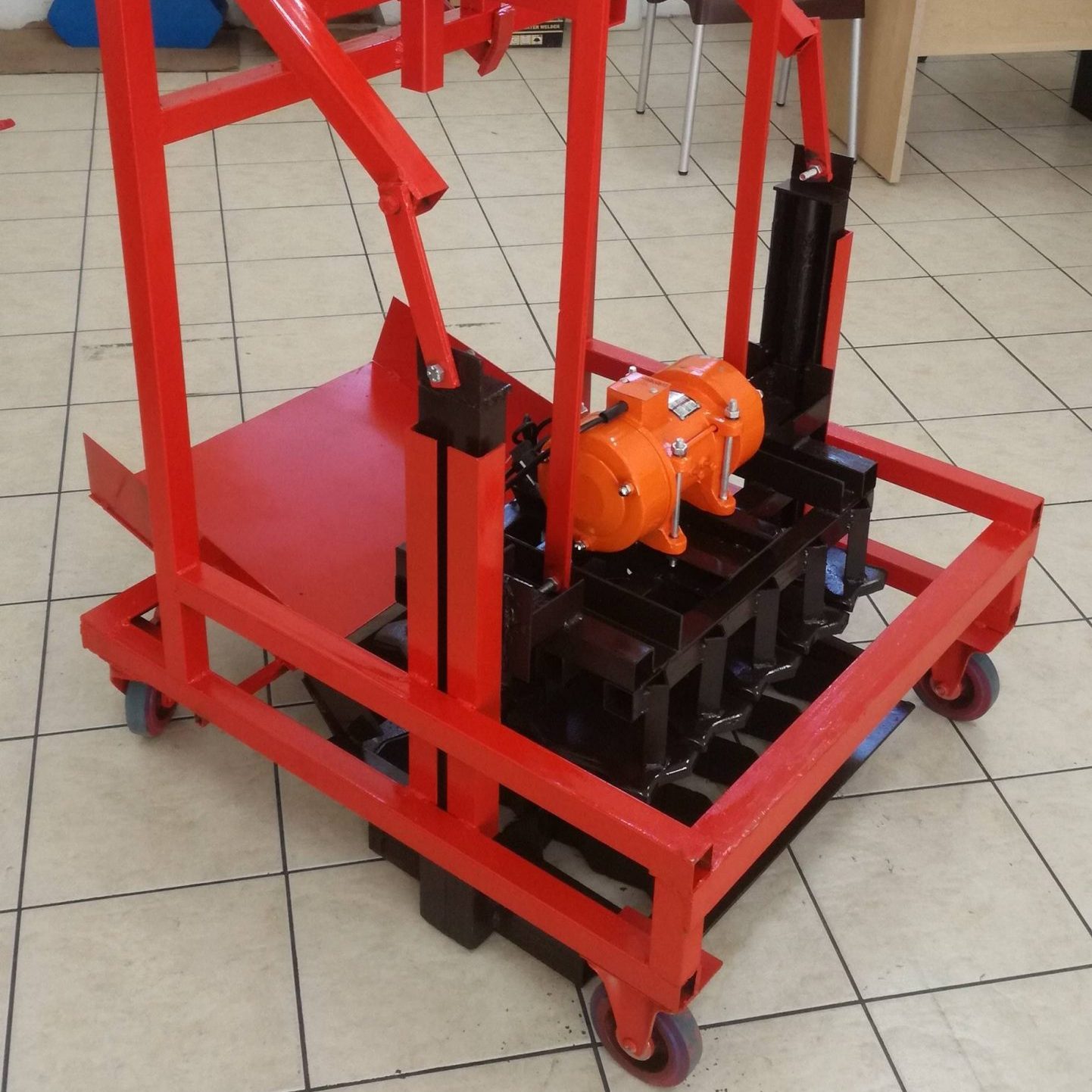 Electric Egg-Layer Paving Brick Making Machine