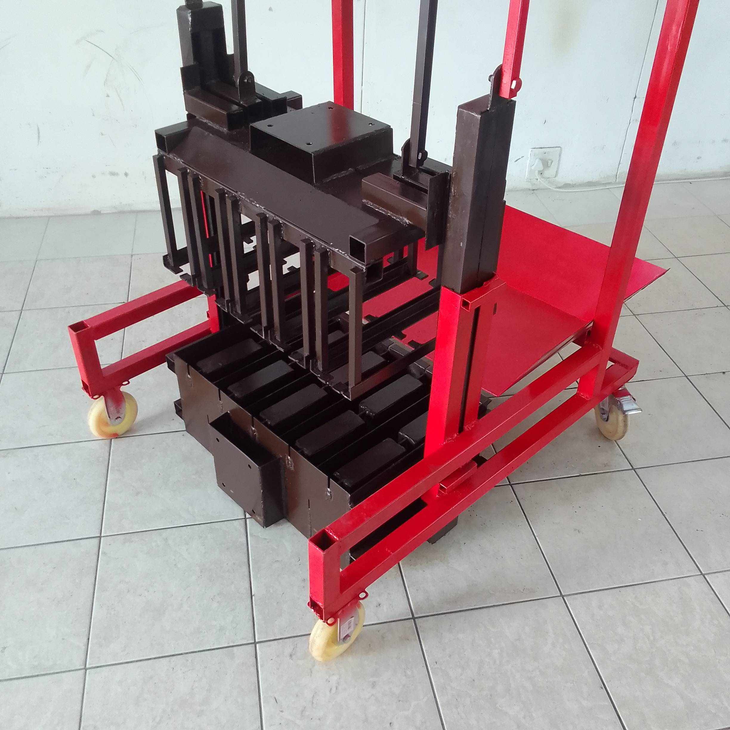 Manual Egg-layer Brick Making Machine